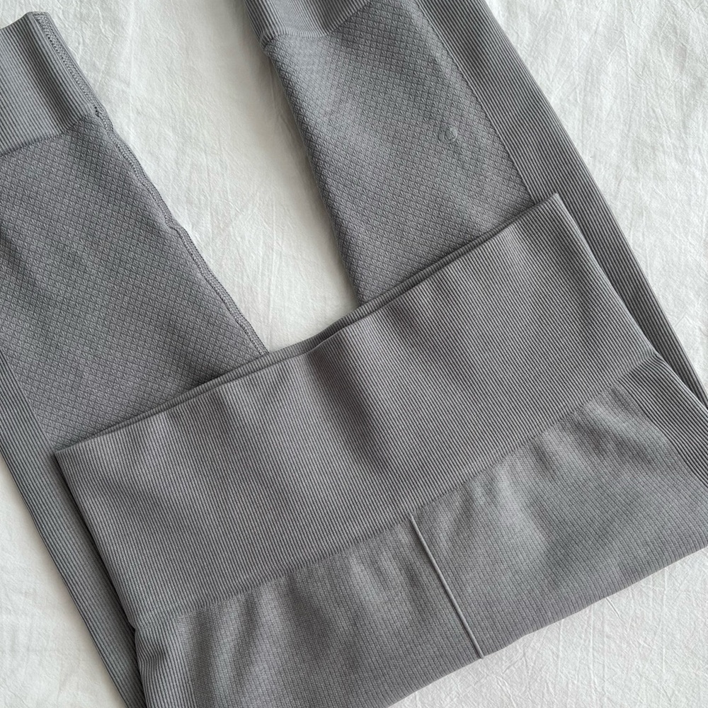 Lululemon crop leggings